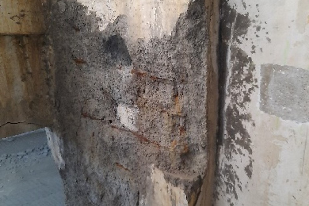 Corrosion in columns and beams