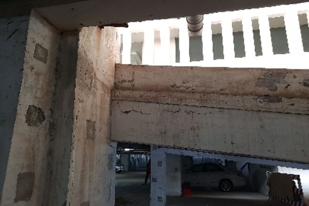 Corrosion in columns and beams